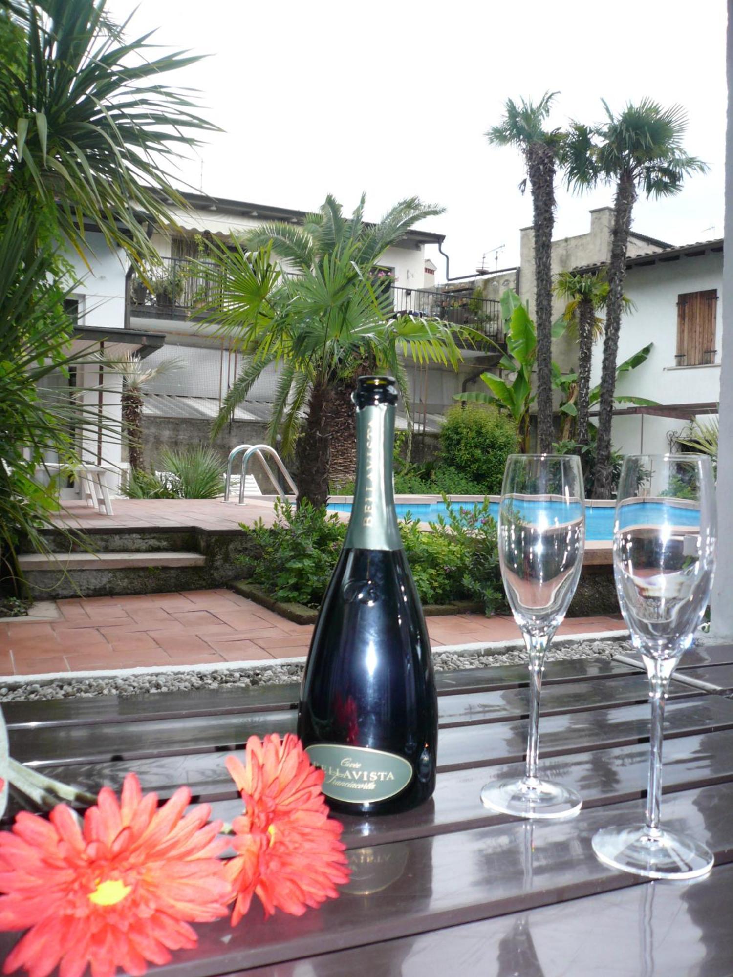 Oasi Holiday Home Toscolano-Maderno Zimmer foto