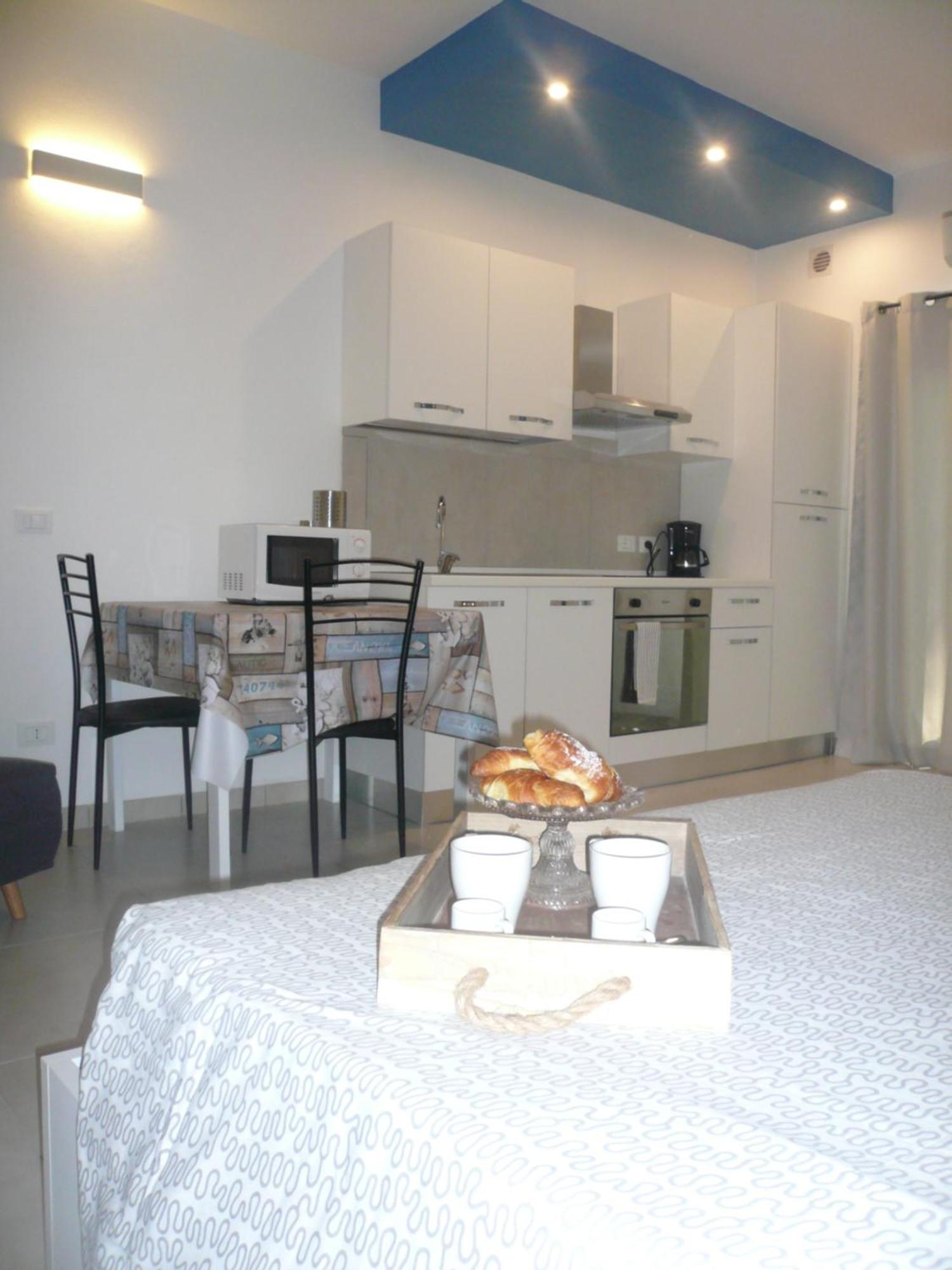 Oasi Holiday Home Toscolano-Maderno Zimmer foto